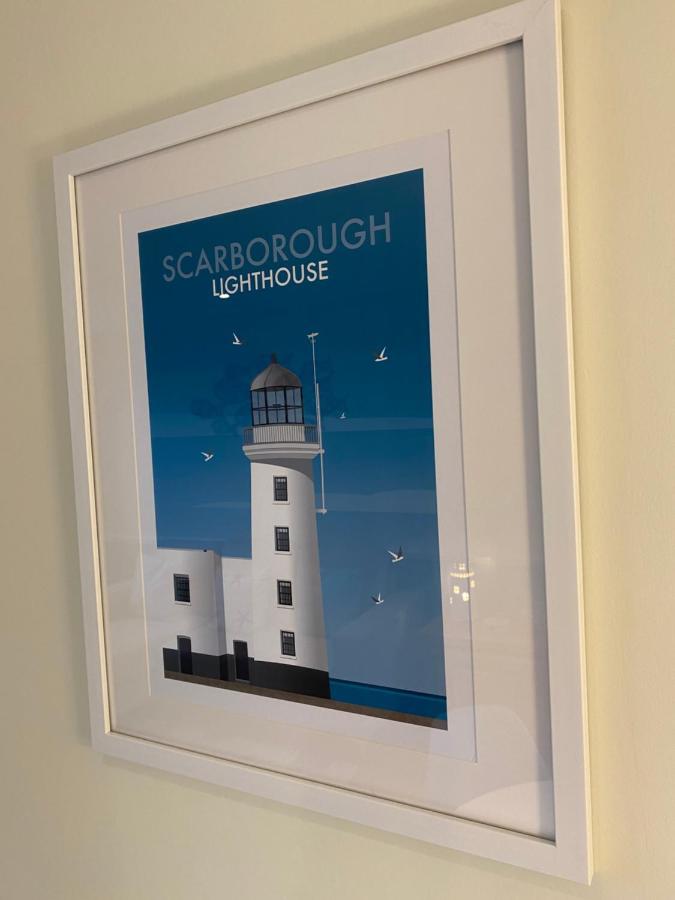 Lighthouse View, One Min From Harbour & Beach Lejlighed Scarborough Eksteriør billede
